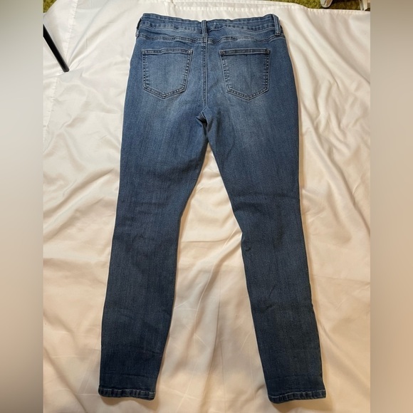 Hydraulic “nolita” curvy size 10 mid rise distressed skinny jeans - Picture 4 of 6